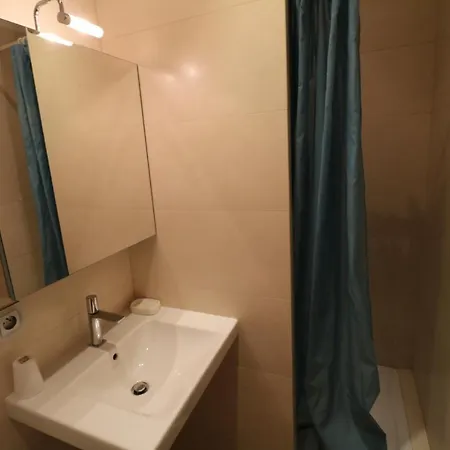 Luxury, 3 Bedroom, 3 Bathrooms 5 Mins From The Palais 410 Appartement Cannes