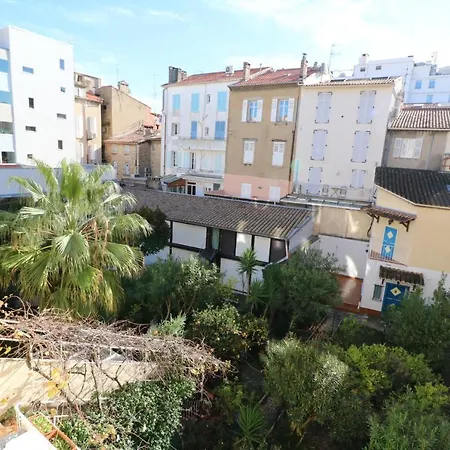 Luxury, 3 Bedroom, 3 Bathrooms 5 Mins From The Palais 410
